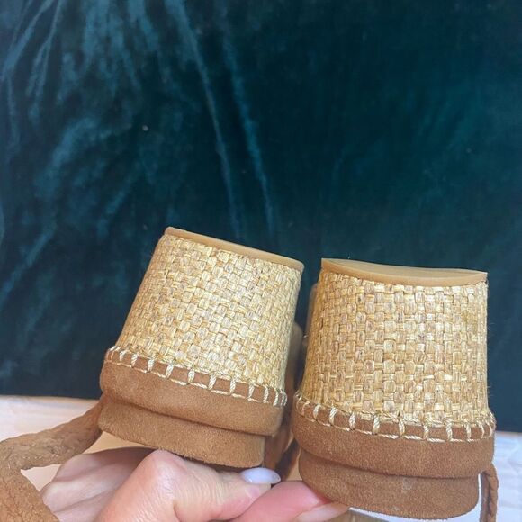 Stuart Weitzman brown suede platform sandals, size 10 - Picture 6 of 10